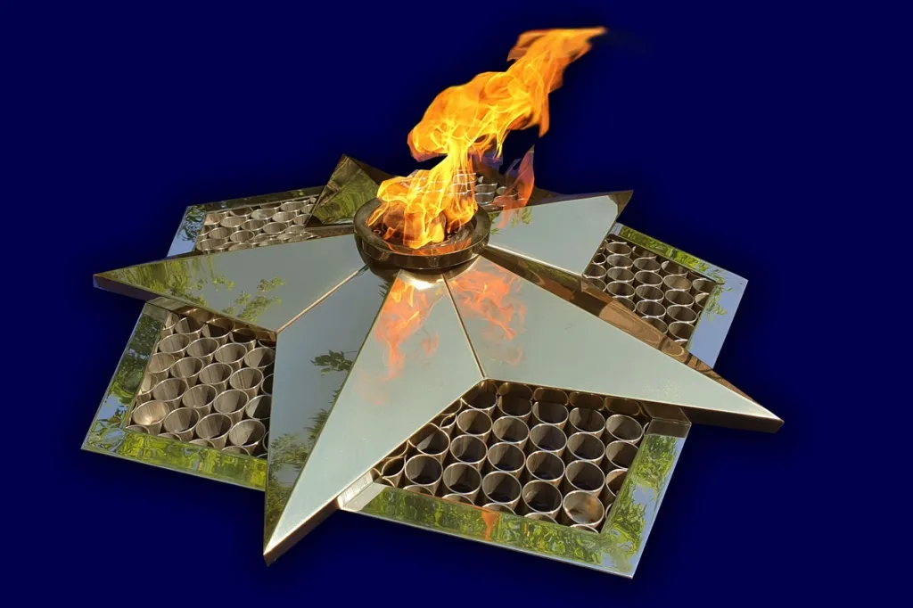 Вечный огонь звезда с газовой в Сургуте 